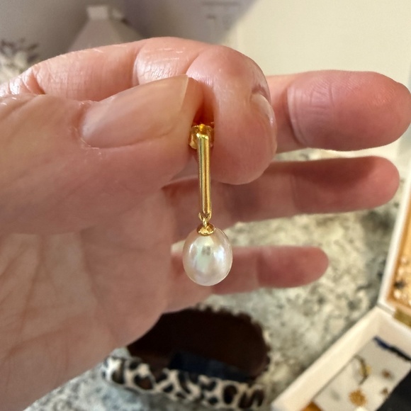 Astley Clarke Pearl Drop Earrings - Picture 1 of 3